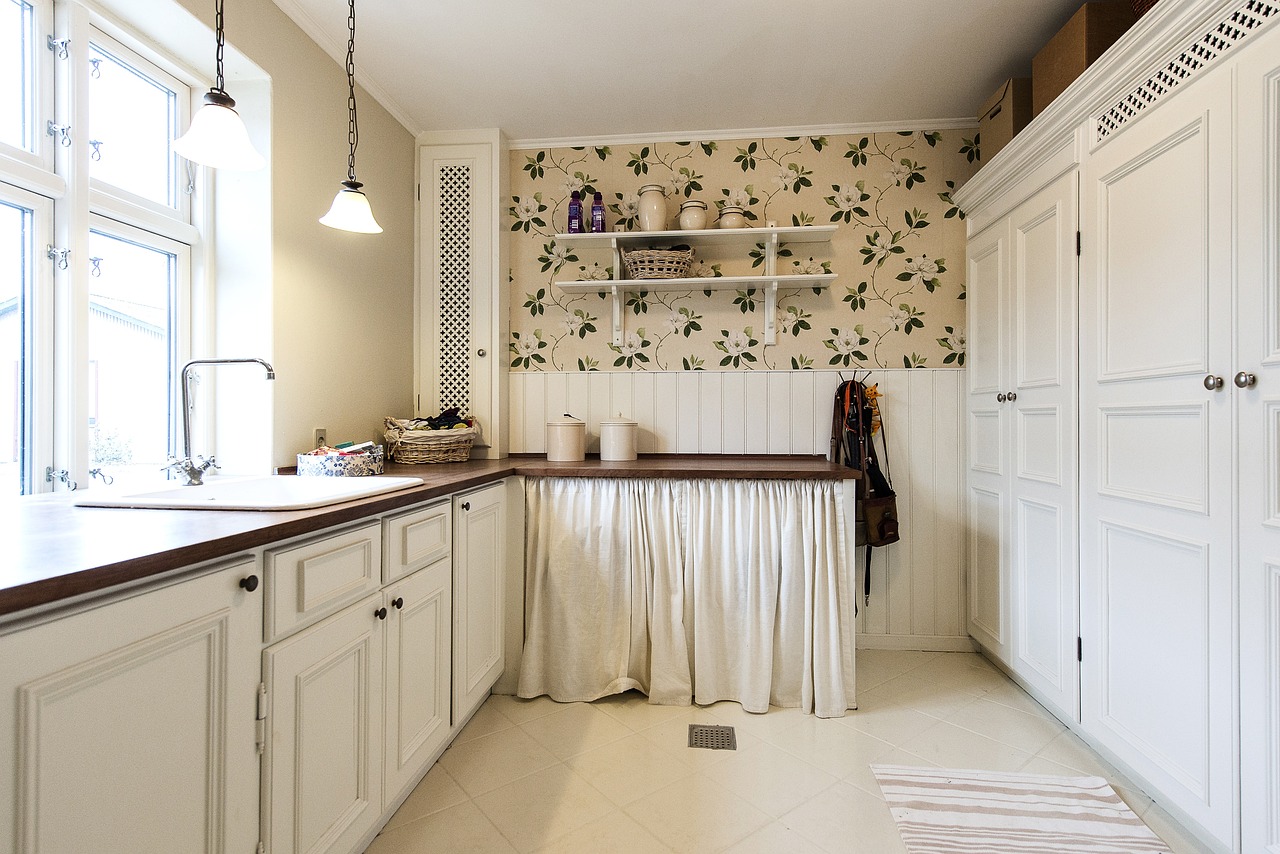 Advantages of Childproof Cabinets